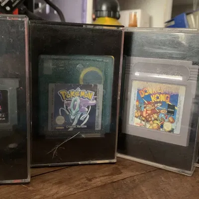 Hộp trưng bày GameBoy (GB/GBC/GBA) theo dạng Cassette Tape