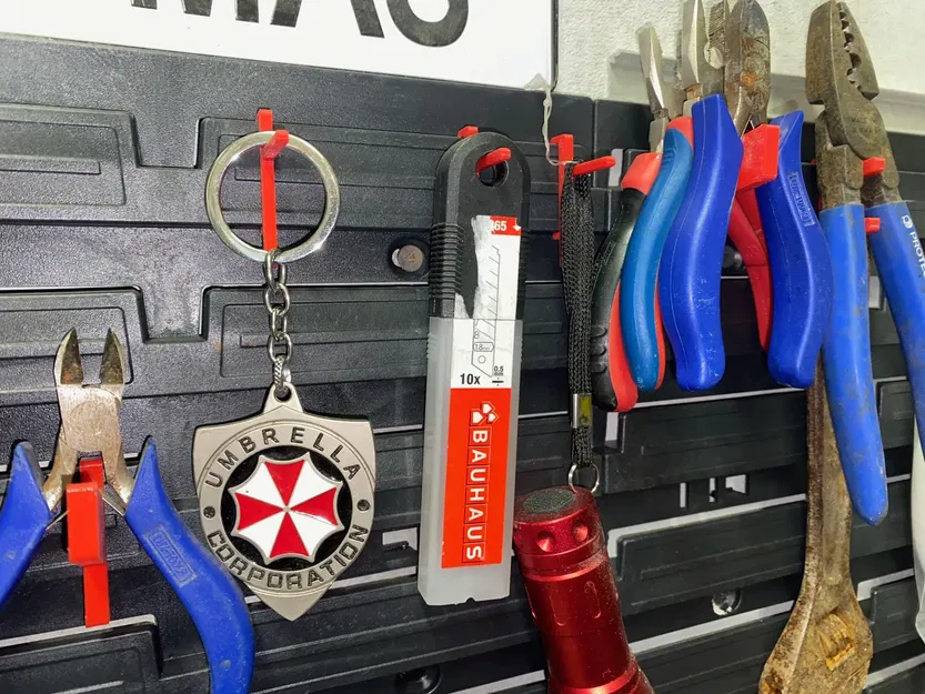 Giá Treo Dụng Cụ Gắn Tường Mỏng - Image 1