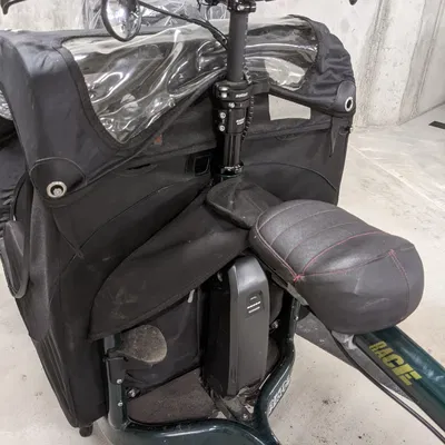 Bullit seat mount and foot pegs