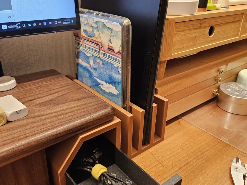 Kệ Đựng Laptop và iPad Tiện Lợi - Image 2