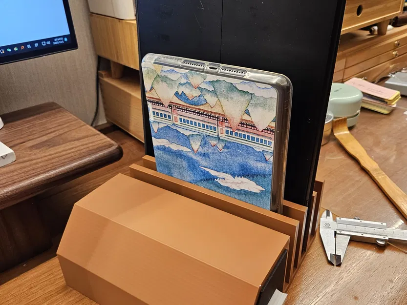 Kệ Đựng Laptop và iPad Tiện Lợi - Image 3