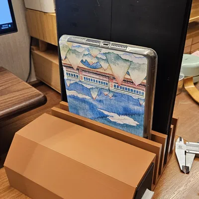 Kệ Đựng Laptop và iPad Tiện Lợi