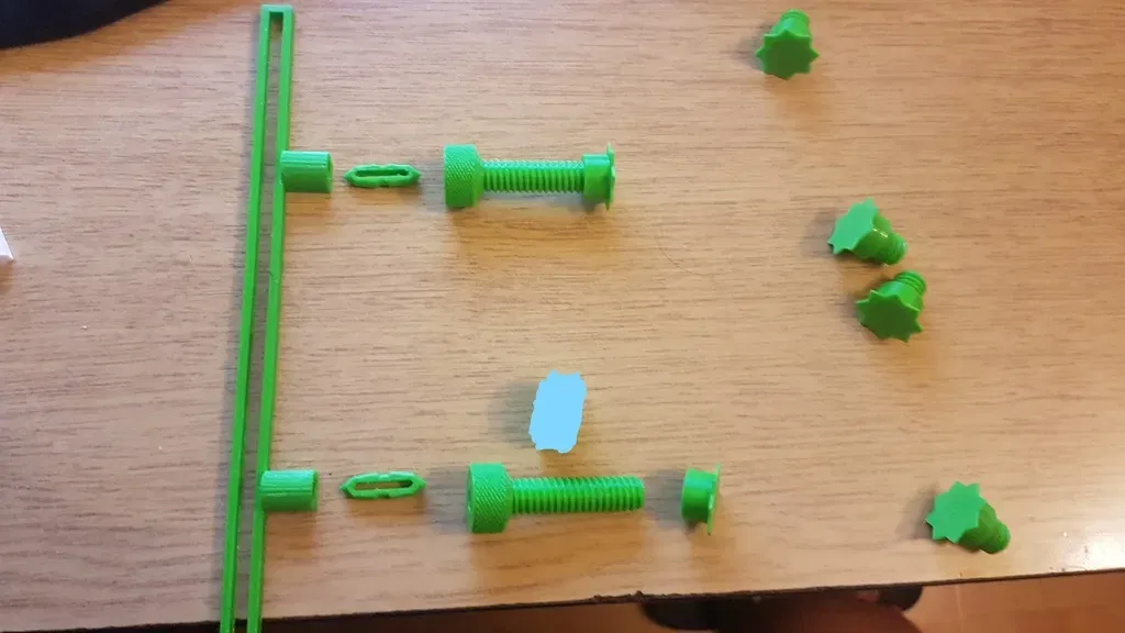 Hũ/Thùng Phiếu Độc Lạ - Image 2