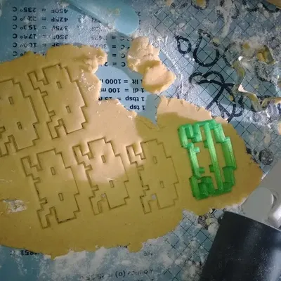 space invaders cookie cutter