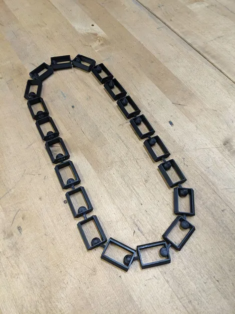 Ball and Socket Chonky Link Necklace - Image 1