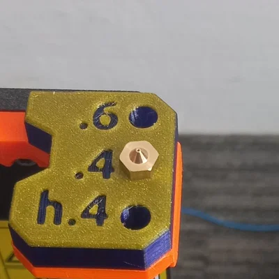 Đế Giữ Đầu Phun Phiên Bản Remix