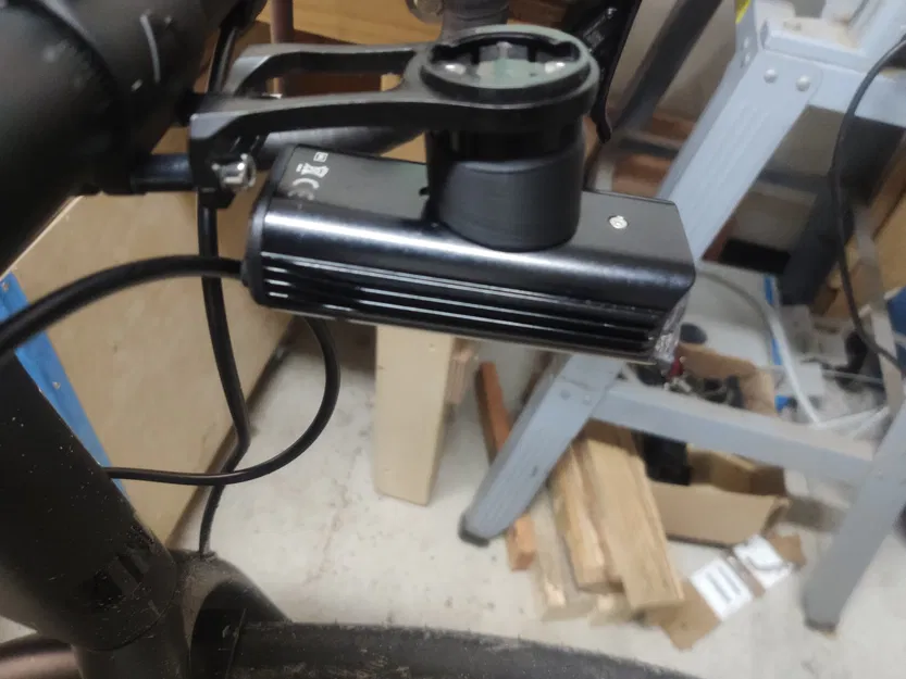 Giá Đỡ Garmin sang Lezyne 1600xxl Góc Nghiêng 5-10-15° - Image 1