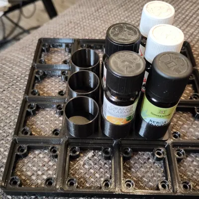 Giá Đựng Dầu Thơm Gridfinity 2x2 Cho Tối Đa 9 Chai Có Lỗ Nam Châm