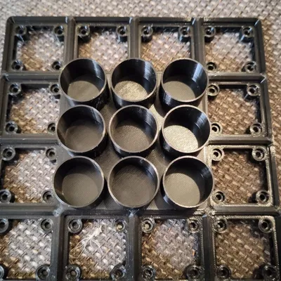 Giá Đựng Dầu Thơm Gridfinity 2x2 Cho Tối Đa 9 Chai Có Lỗ Nam Châm