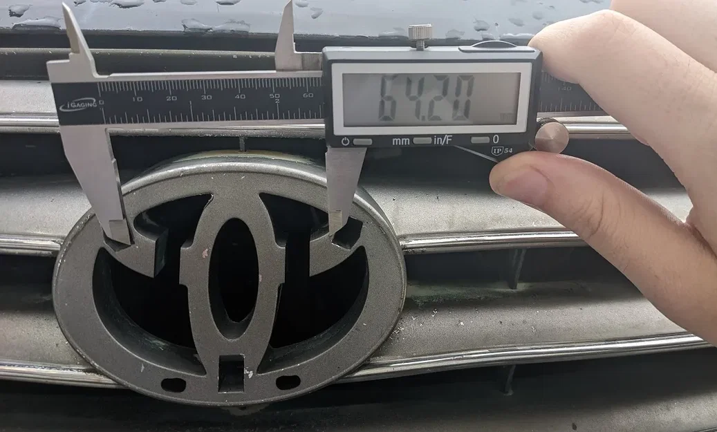 Logo lưới tản nhiệt cho Toyota Corolla 2004 (trống, không logo) - Image 6
