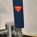 Tay Cầm Vòi Bia Hình Biểu Tượng Superman - Thumbnail 1