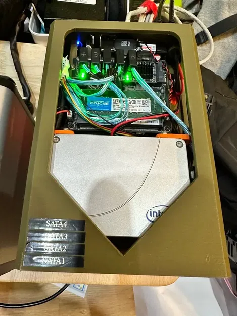 Khung Lắp SSD SATA QNAS - Image 1