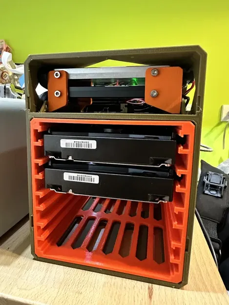 Khung Lắp SSD SATA QNAS - Image 2