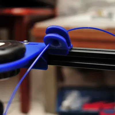 Filament guide for 2020 aluminum extrusion