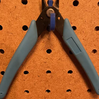 Very average peg board hook