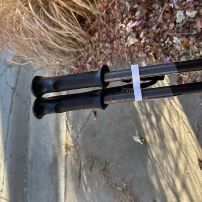 Kẹp Giữ Gậy Trượt Tuyết