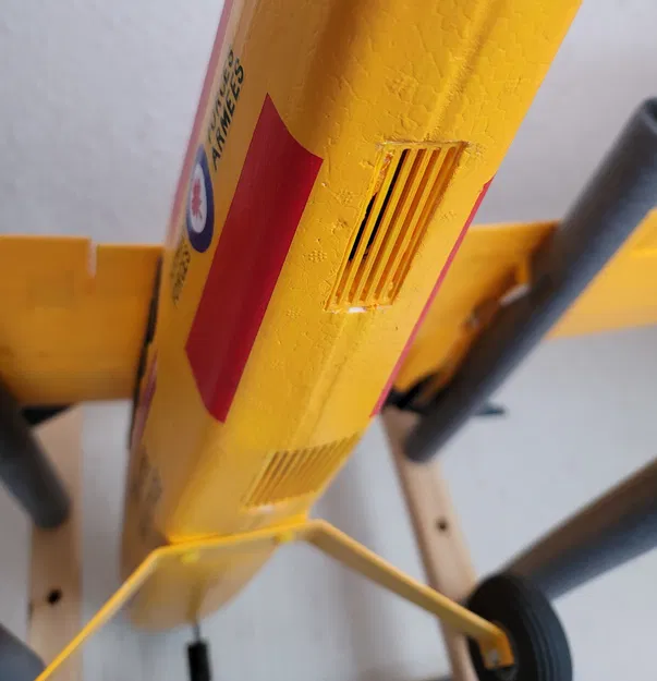 Lỗ Thông Gió Làm Mát Cho Máy Bay RC - Image 1