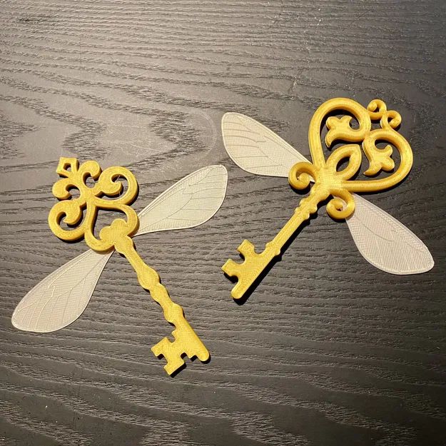 Winged key Christmas ornaments - Image 2