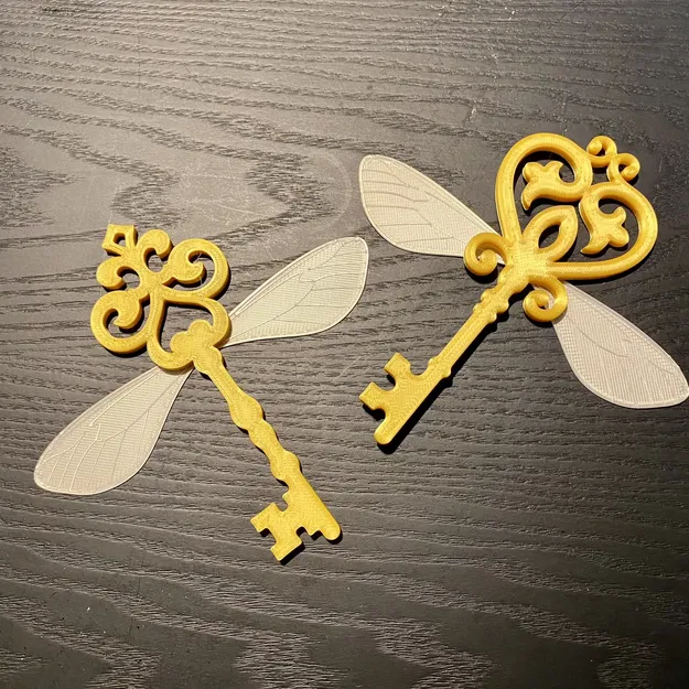 Winged key Christmas ornaments - Image 3