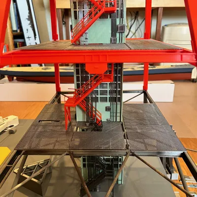 Cầu Thang Apollo LUT