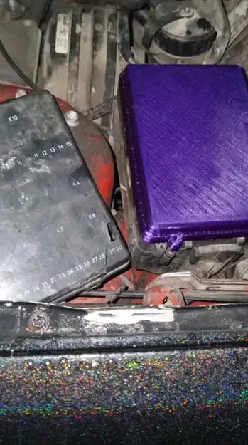 Nắp hộp cầu chì BMW E30 - Image 2