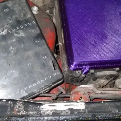 Nắp hộp cầu chì BMW E30