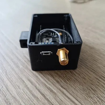 Hộp Đựng Mã Nguồn Mở Cho ESP32 CAM Có Ăng-ten & USB