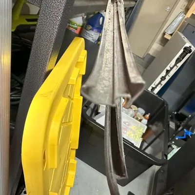 Kẹp Giữ Nẹp Mạ Chrome Xe W114/W115