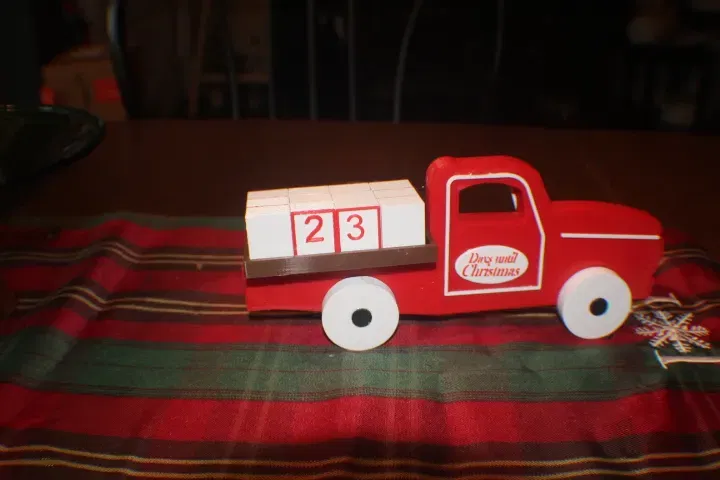 Xe Tải Đếm Ngược Ngày Đến Giáng Sinh - Image 1