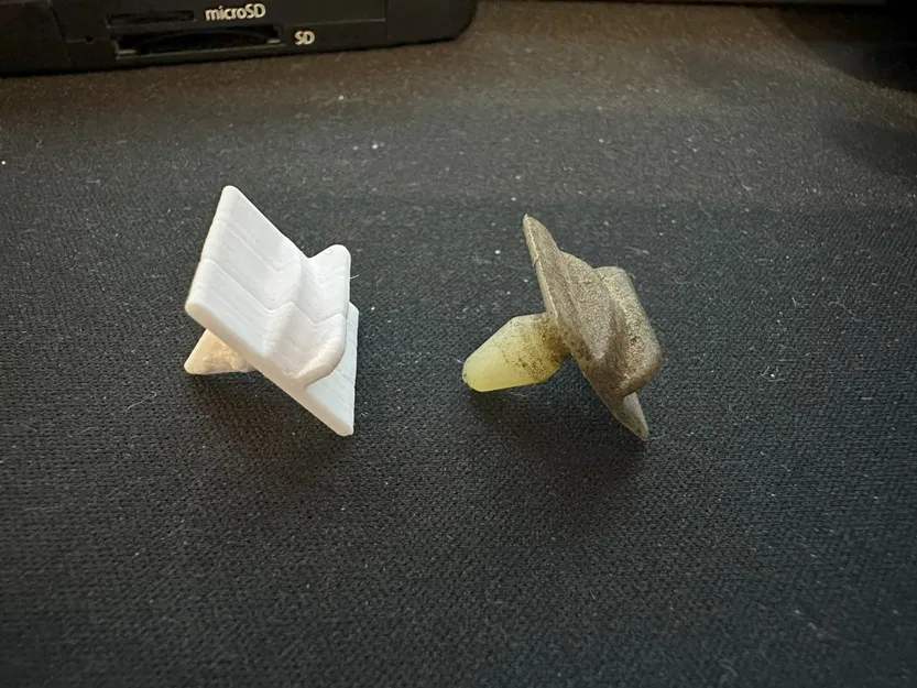 Kẹp Giữ Nẹp Mạ Chrome Xe W114/W115 - Image 8