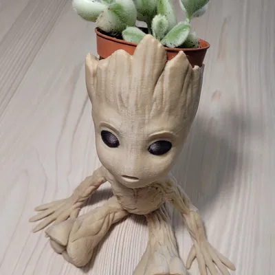 Chậu Trồng Cây Baby Groot Siêu Dễ Thương