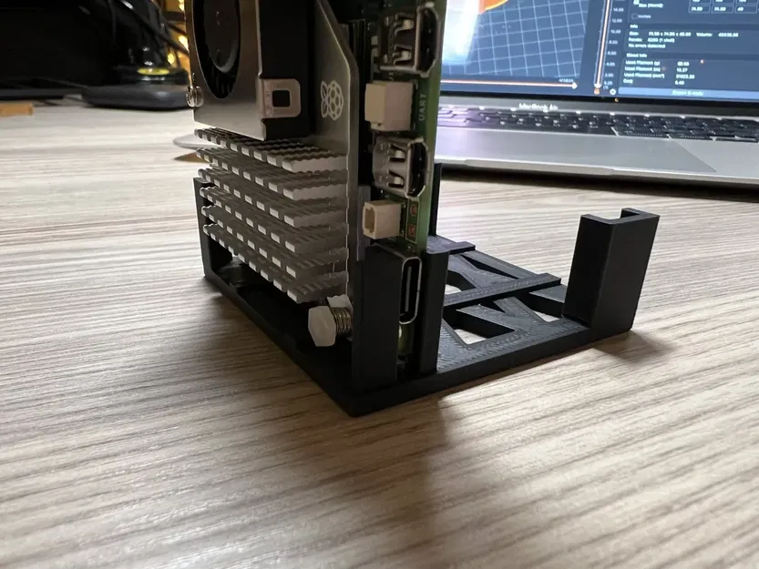 Raspberry Pi 5 and any SSD vertical stand (parametric) - Image 3