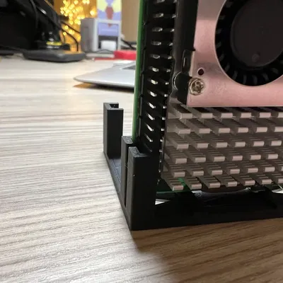 Raspberry Pi 5 and any SSD vertical stand (parametric)