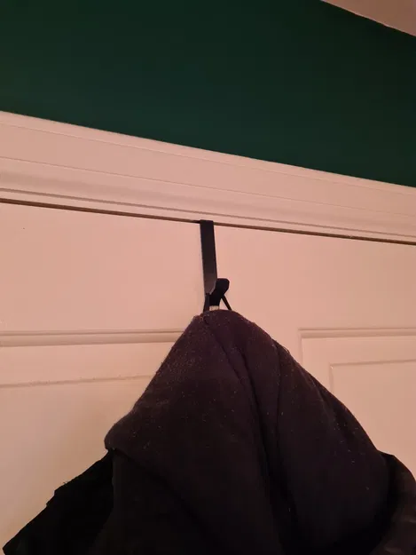 Door hook for coats and jackets - Image 2