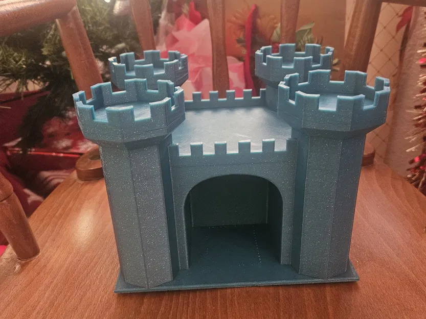 Large Little people castle - Image 2