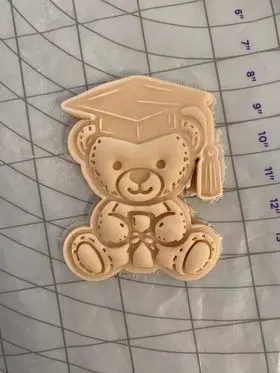 Khuôn Cắt Bánh Gấu Cảm Ơn Giáo Viên - Image 1