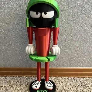 Marvin - Người Kẹp Hạt Dẻ