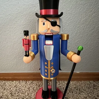 Người Kéo Hạt Dẻ Drosselmeyer