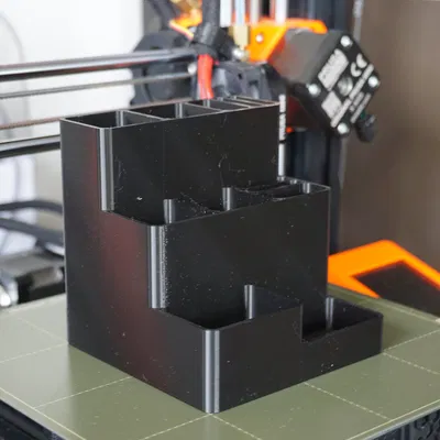 Kệ Đựng Đồ Văn Phòng và Dụng Cụ In 3D Tối Giản