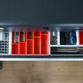 Tổ chức ngăn kéo với các khay đựng dụng cụ, mũi khoan, mũi khoét và cưa - Thumbnail 9