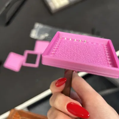 Khuôn Làm Đồ Da Cho Bàn Cờ Vua