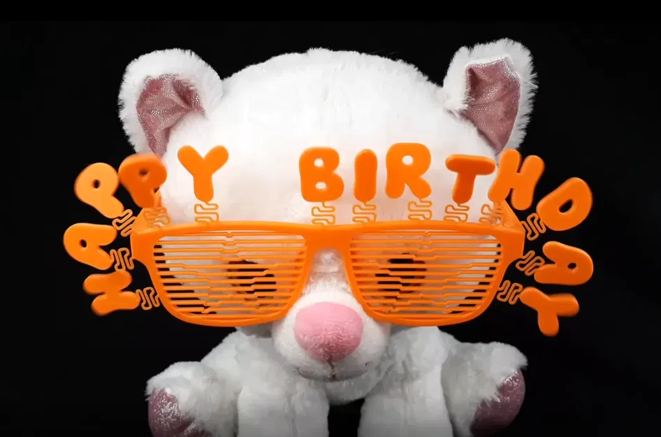 Bobble HAPPY BIRTHDAY glasses - Image 10