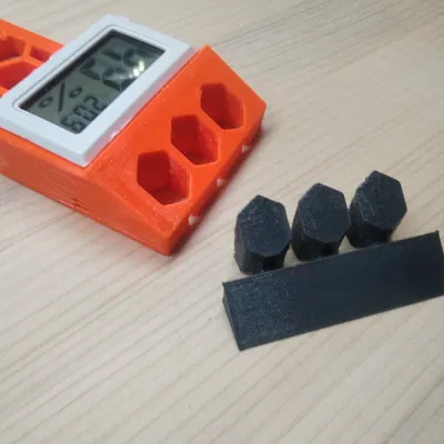 Dụng cụ cạo băng HEX tích hợp cảm biến nhiệt độ và độ ẩm