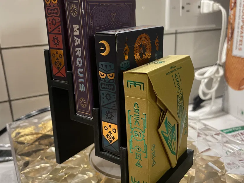 Giá Kê Bài Tây (4 Bộ) Phiên Bản Chỉnh Sửa - Image 1