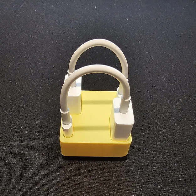 Giá đỡ Gridfinity cho bộ chuyển đổi USB-C sang USB của Apple - Image 1