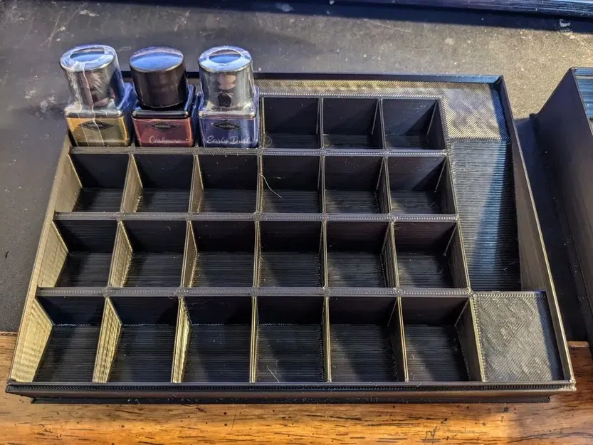 Hộp Đựng Mực Lịch Diamine Inkvent - Image 1