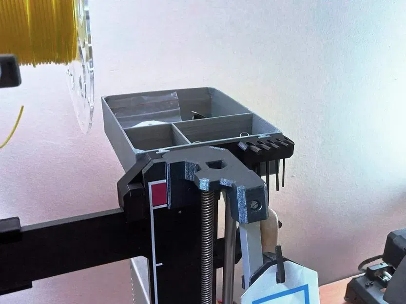 Prusa i3 hanger and storage tray - Image 9