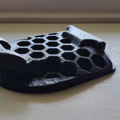 Look keo flat pedal with honeycomb design