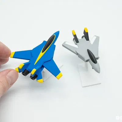 Tiny Multicolor Jet Fighters - Print-in-place and Articulated