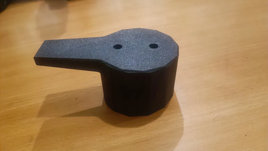 Móc treo dây sạc xe điện - Image 1